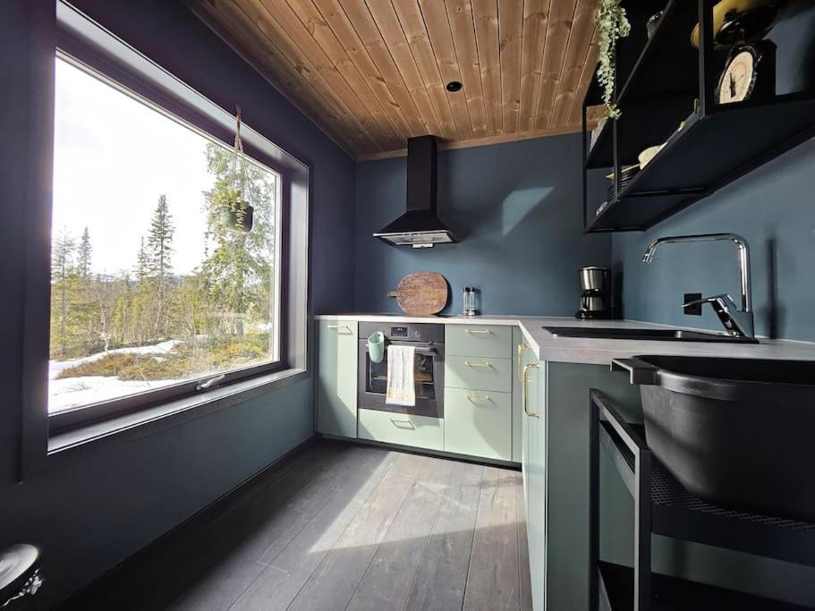 Cozy Mountain With Beautiful Views & Sauna Chalet