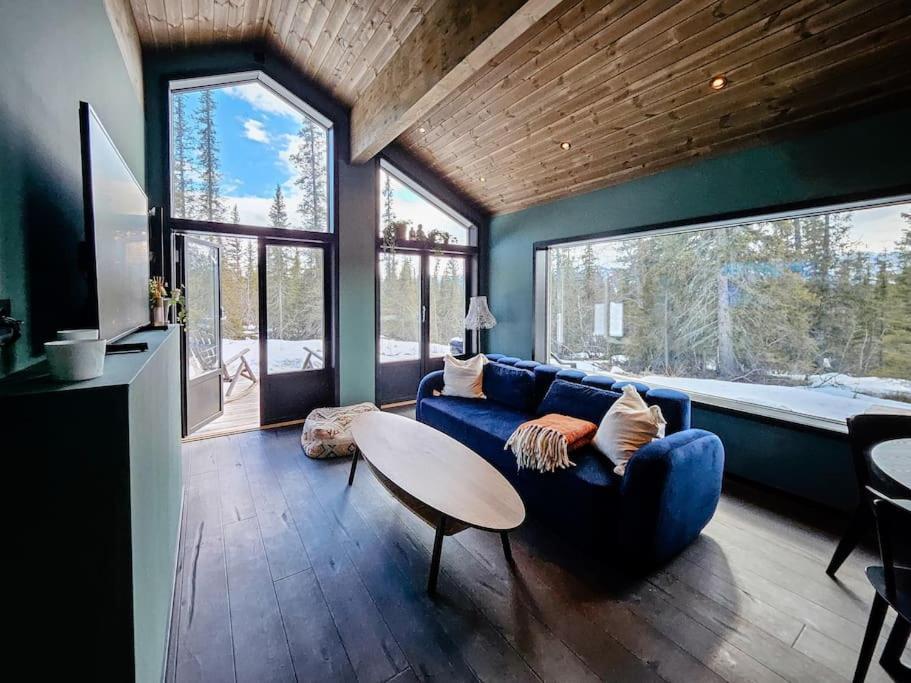 Cozy Mountain With Beautiful Views & Sauna Chalet *